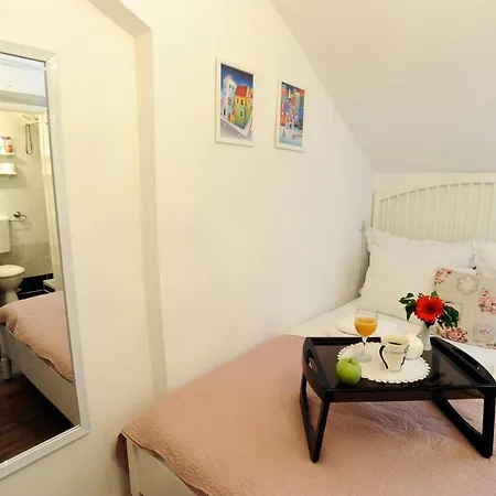 Apartment Mickey Mouse & Studio Mini